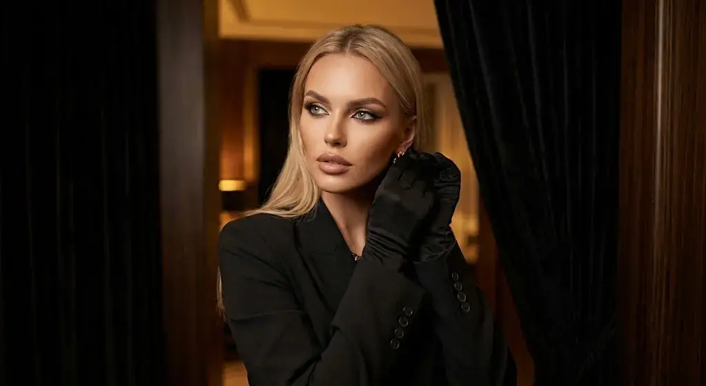 Premier Russian Escorts in Jumeirah Portrait